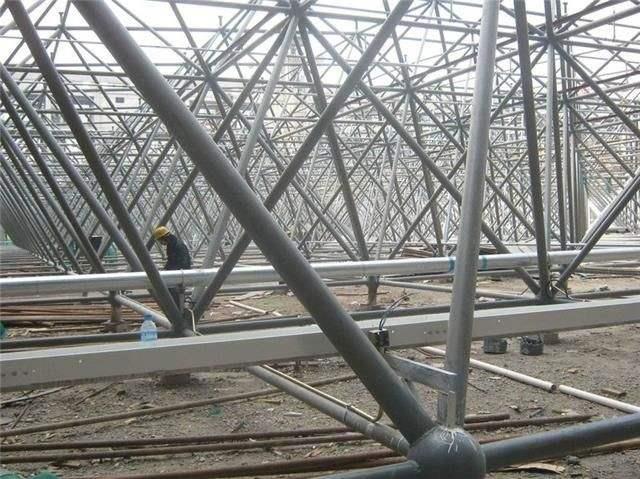 金昌盘点螺栓球网架对选材方面的4点要求
